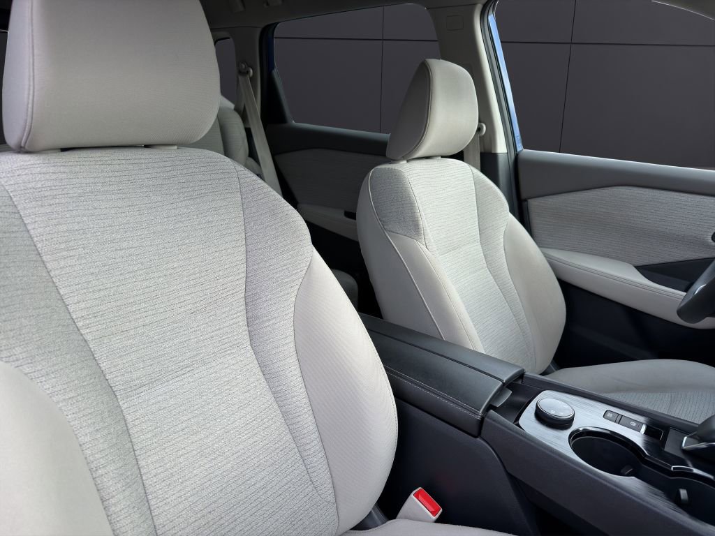 Used 2022 Nissan Rogue SV image 14