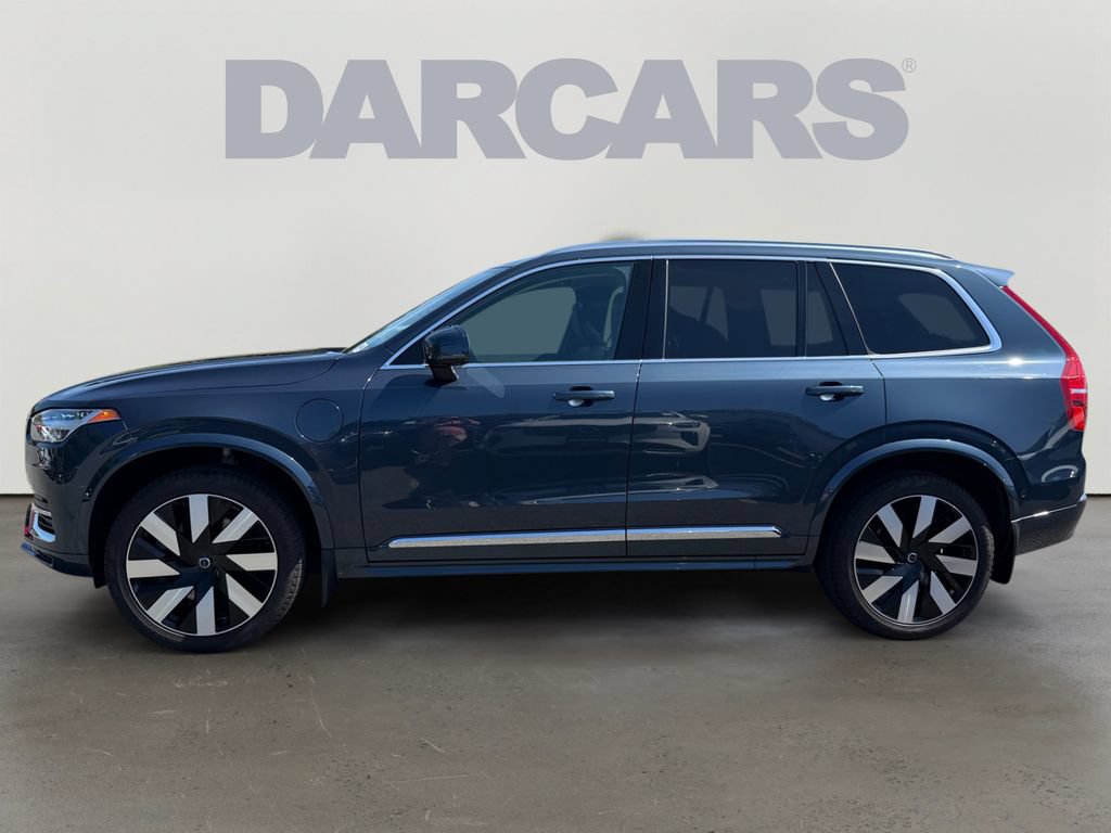 Certified 2025 Volvo XC90 T8 Plus AWD/4WD image 4