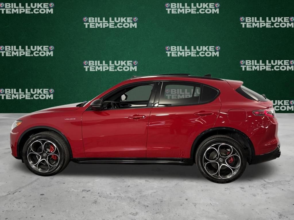 Used 2025 Alfa Romeo Stelvio Sprint w/ Veloce Package image 8