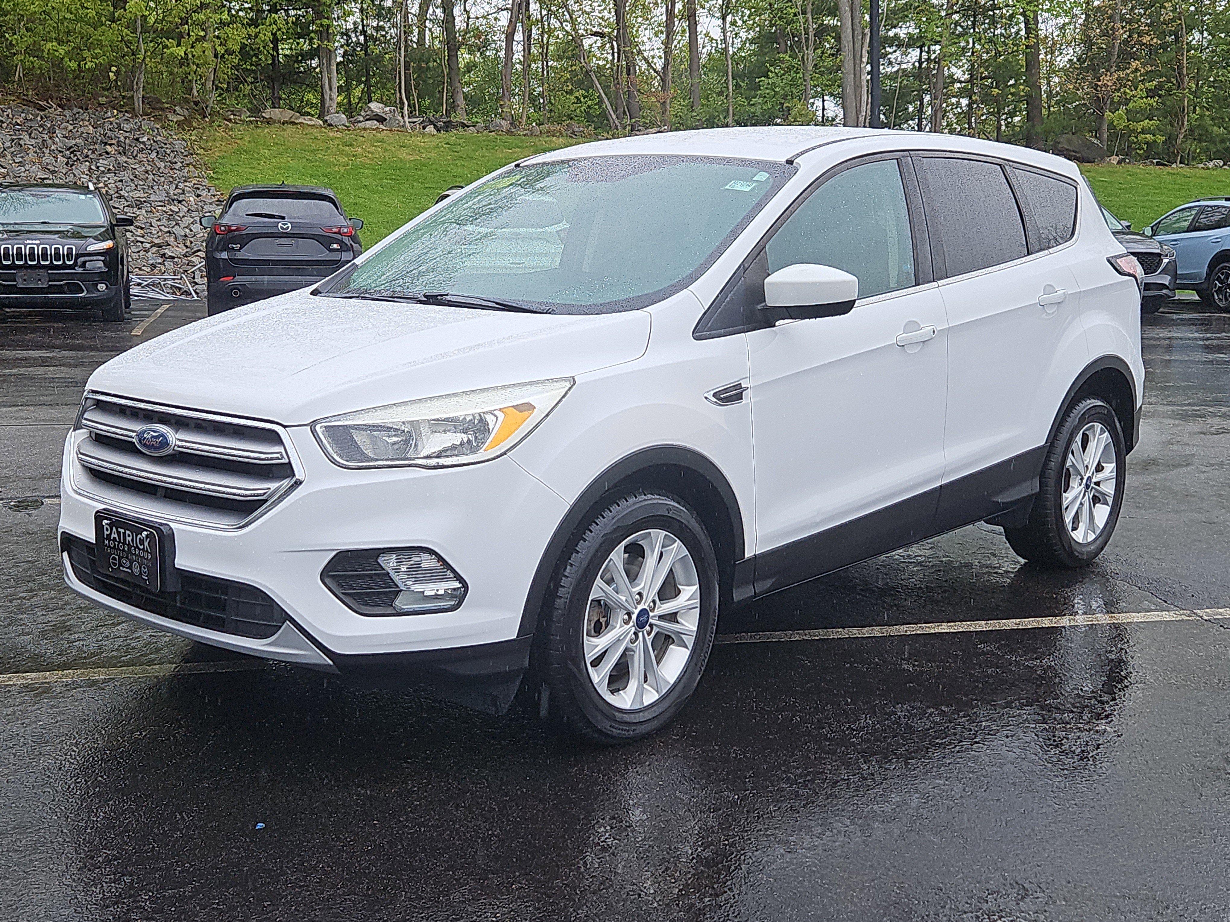 Used 2017 Ford Escape SE w/ SE Cold Weather Package AWD/4WD image 20