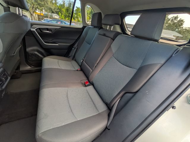 Used 2025 Toyota RAV4 XLE FWD image 13