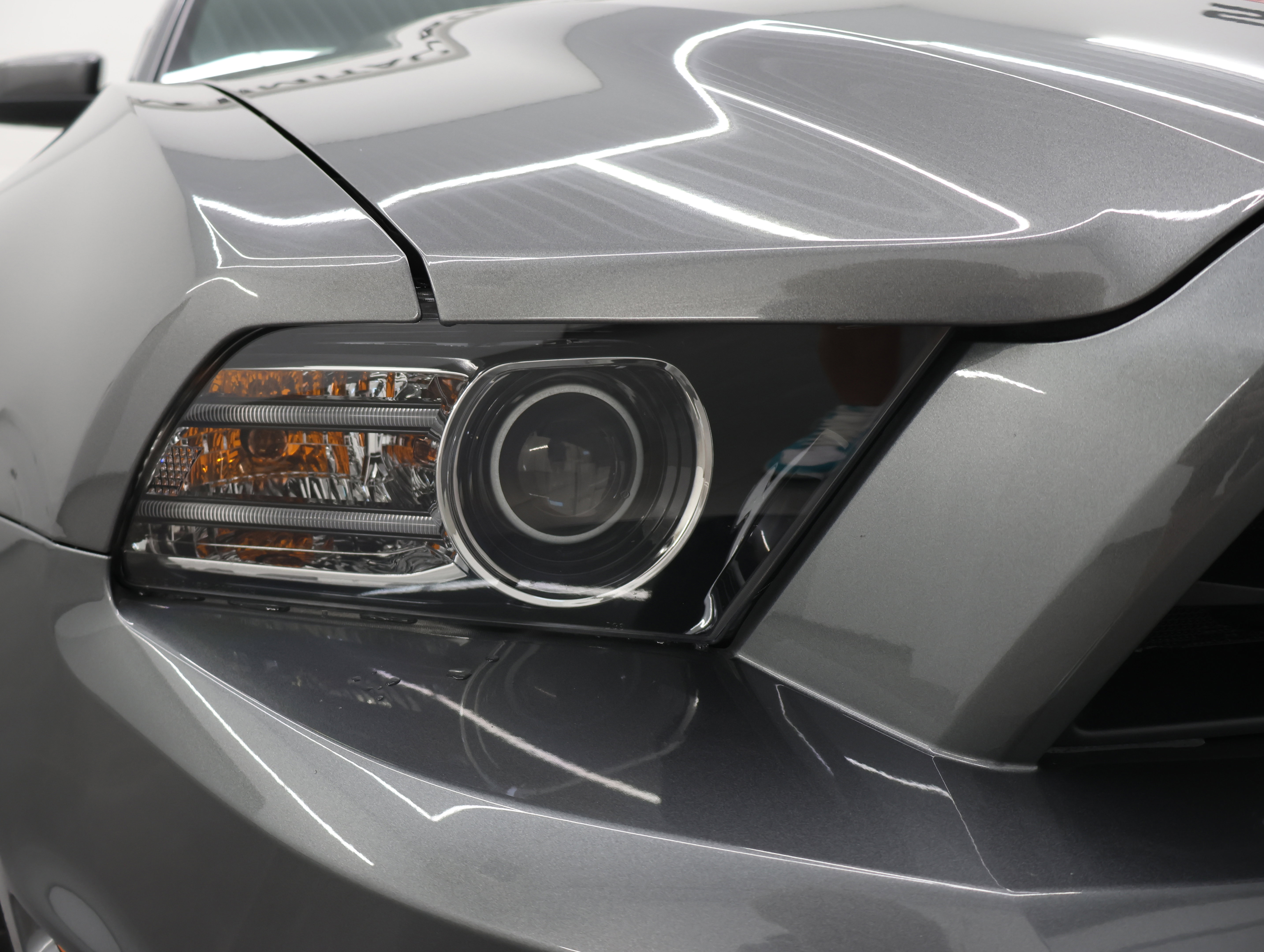 Used 2013 Ford Mustang Shelby GT500 RWD image 23
