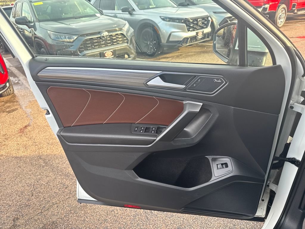 Used 2022 Volkswagen Tiguan SEL R-Line image 37