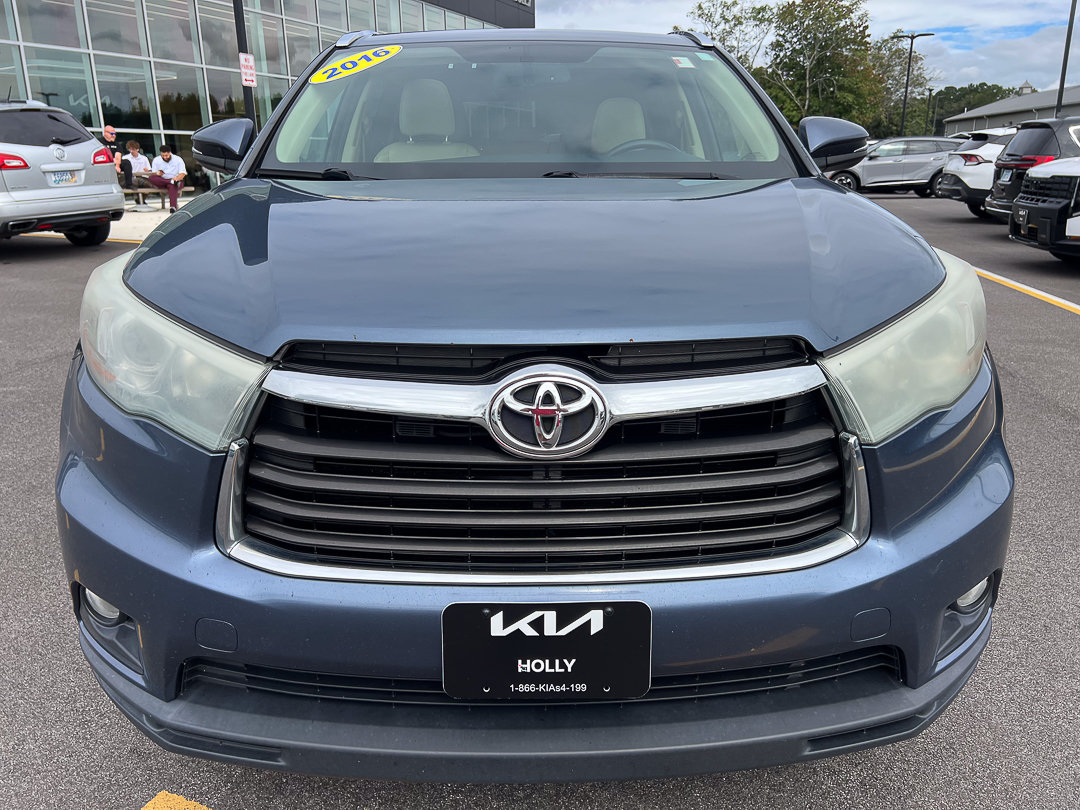 Used 2021 Toyota Highlander Platinum AWD/4WD image 17