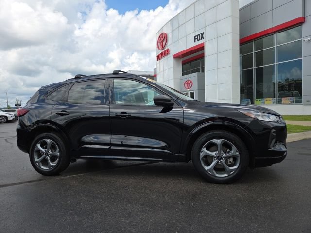 Used 2023 Ford Escape ST-Line w/ Tech Pack #1