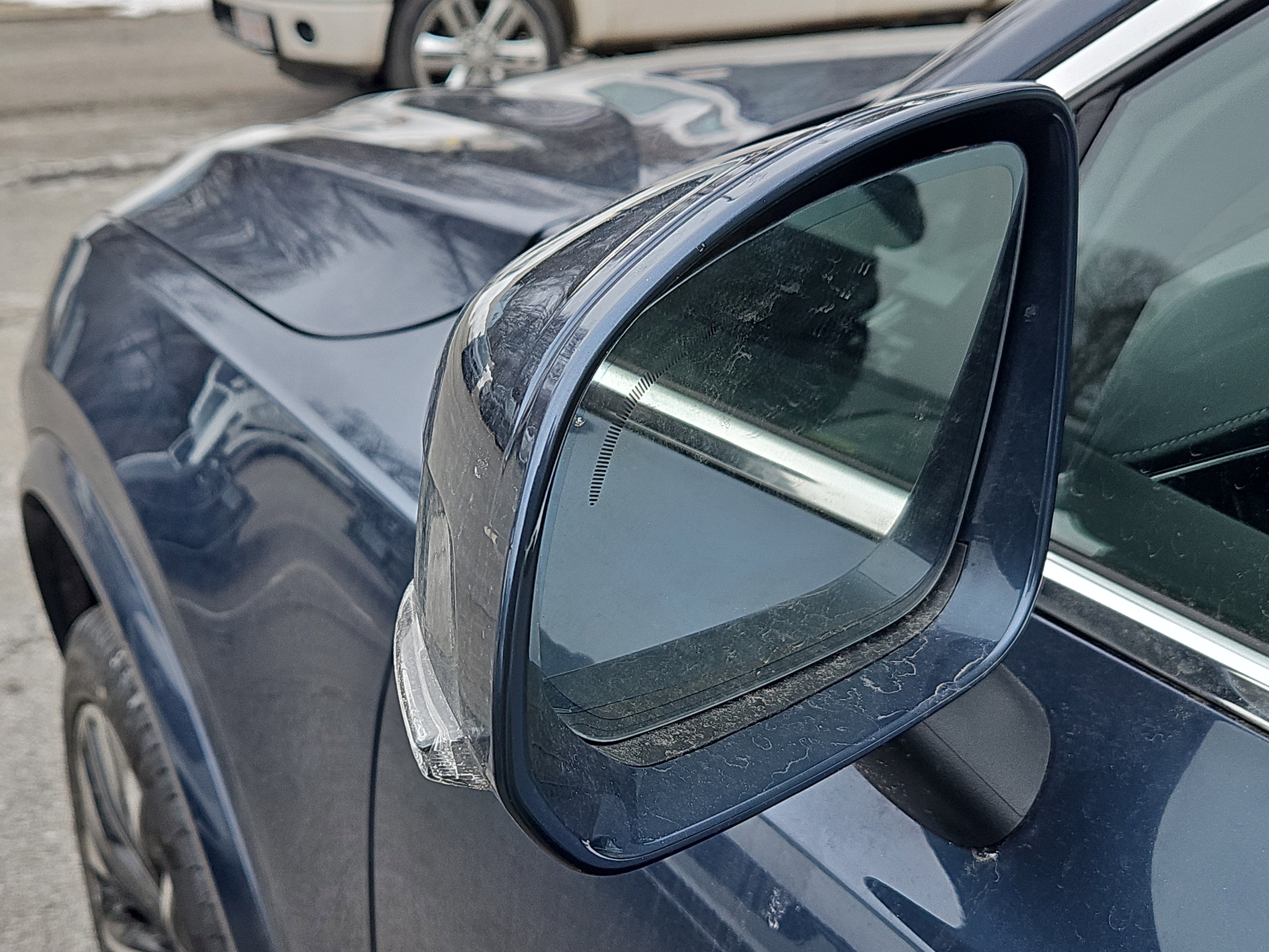 New 2026 Volvo XC90 B6 Plus w/ Protection Package Premier image 14