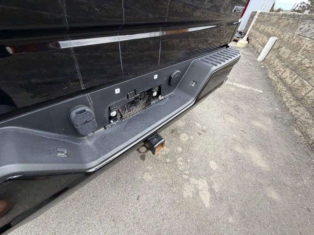 Used 2023 Chevrolet Silverado 1500 RST w/ Redline Edition image 13