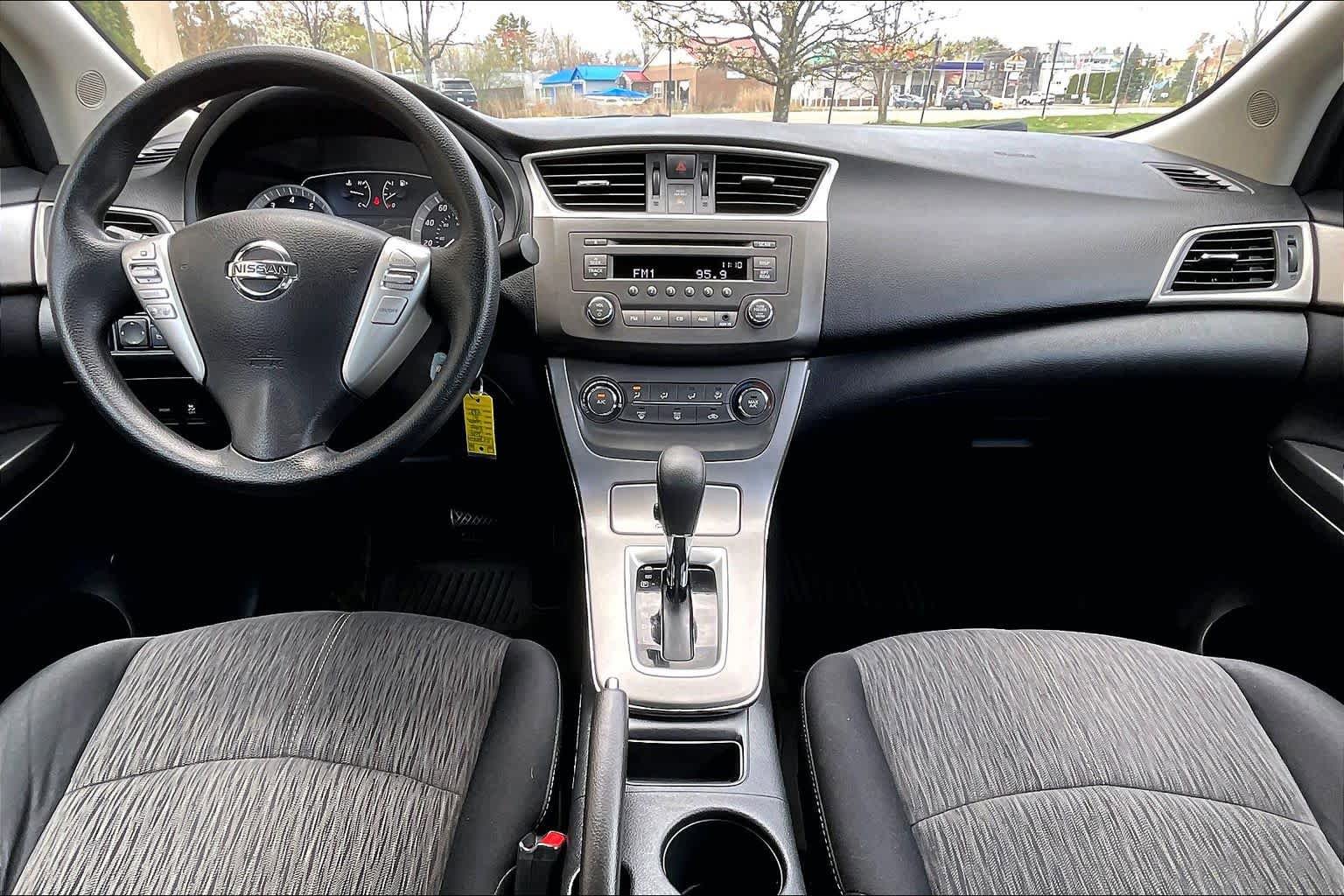 Used 2014 Nissan Sentra SV FWD image 16