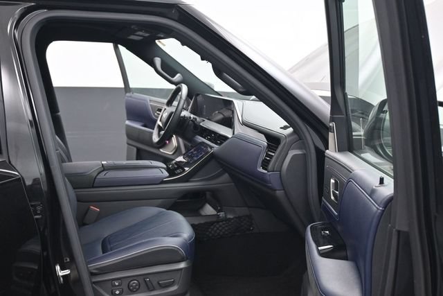 Used 2026 INFINITI QX80 4WD w/ Sport Exterior Package image 46