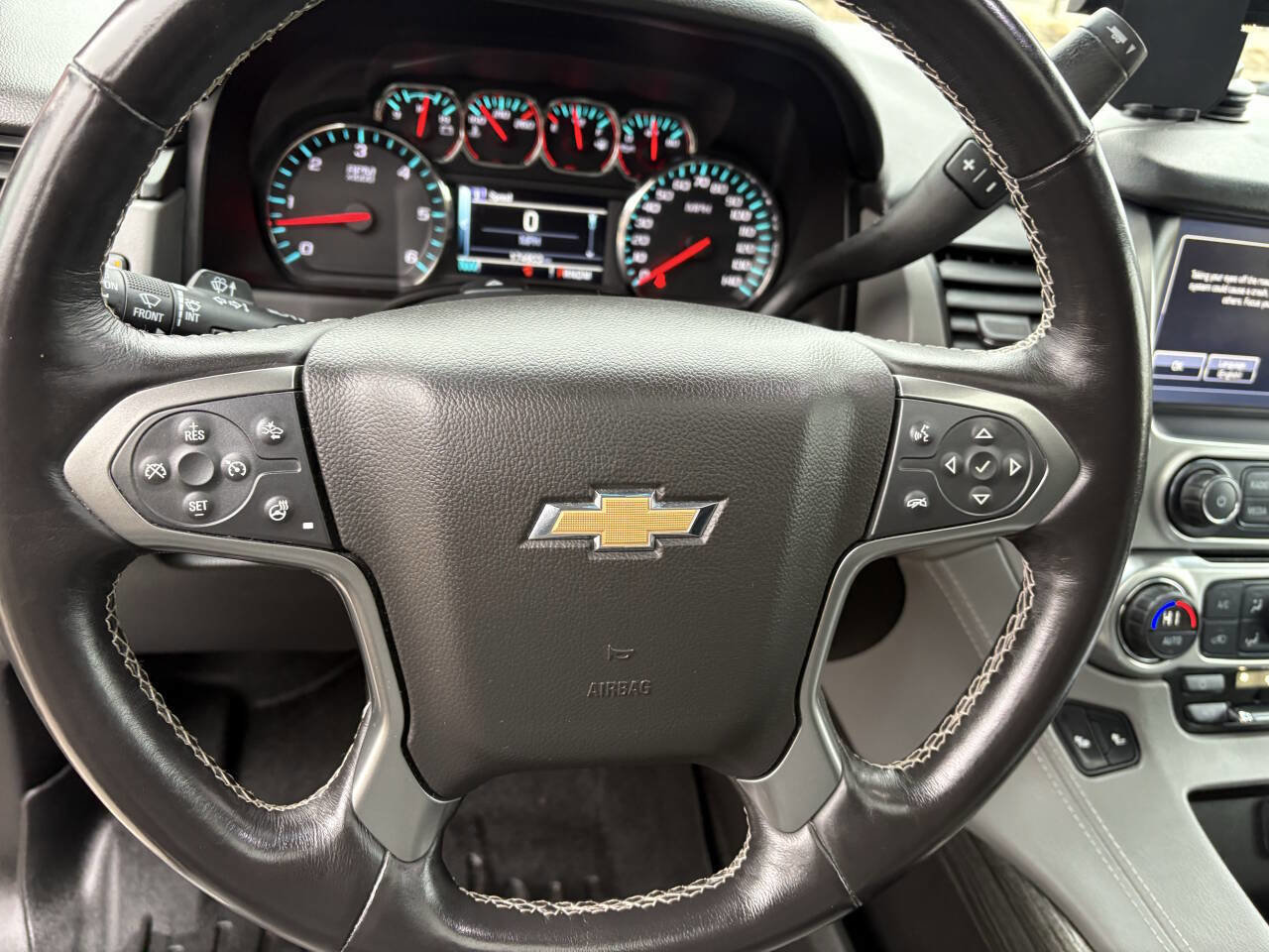 Used 2016 Chevrolet Suburban LT image 40