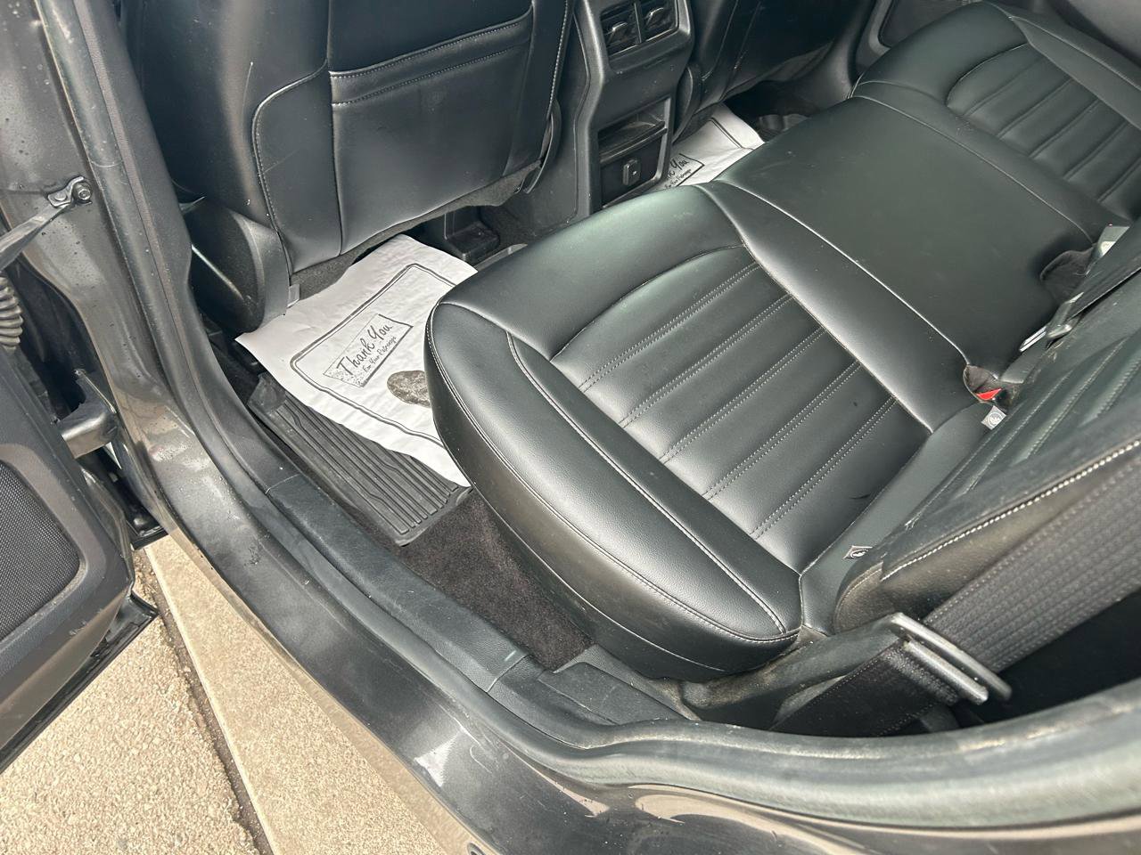 Used 2019 Ford Edge SEL w/ Equipment Group 201A image 9