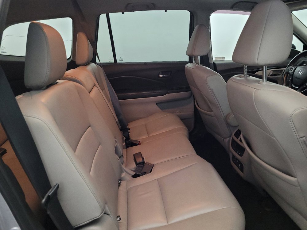 Used 2018 Honda Pilot Touring image 19