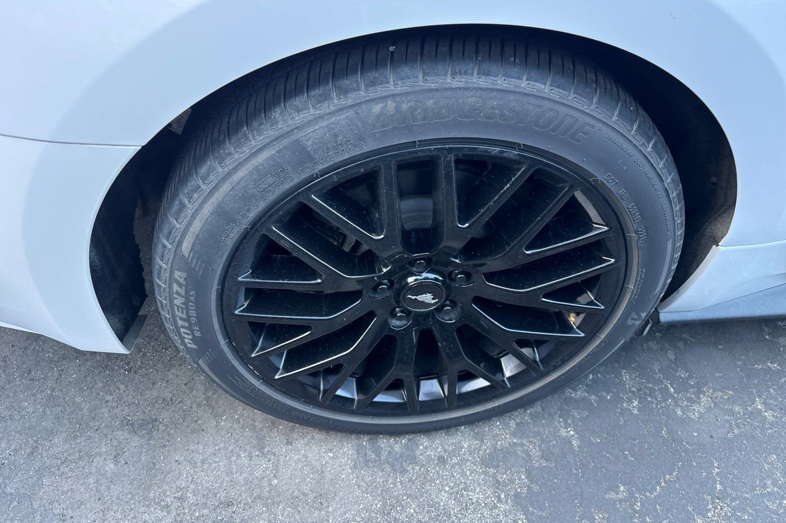 Used 2016 Ford Mustang GT image 4