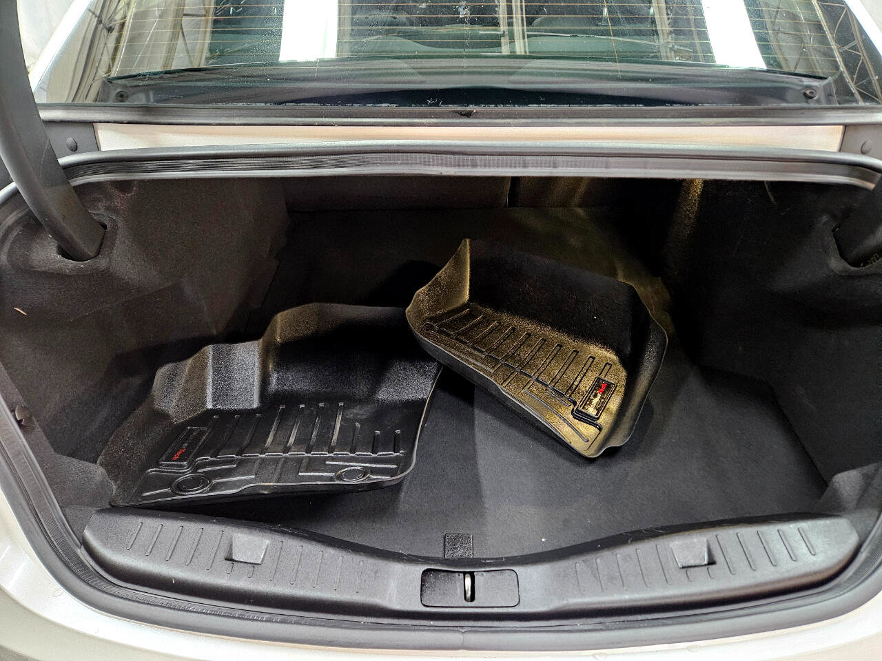 Used 2016 Lincoln MKZ image 9