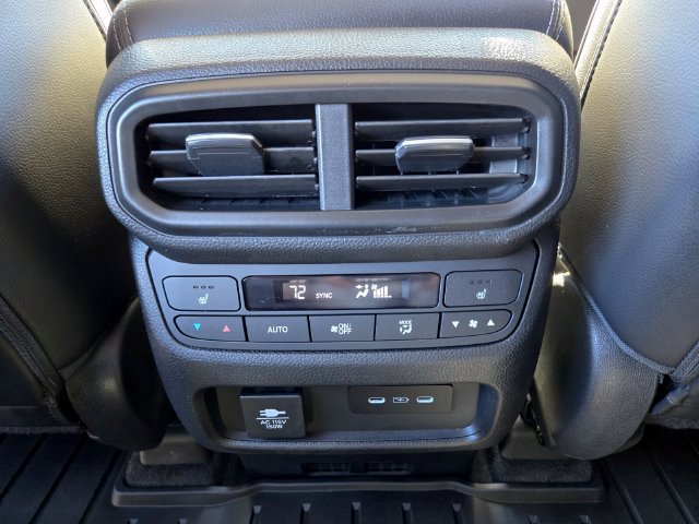 Used 2025 Honda Pilot Elite image 16