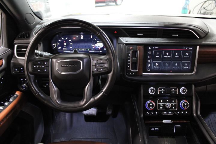 Used 2023 GMC Yukon XL Denali Ultimate w/ LPO, Floor Liner Package image 32