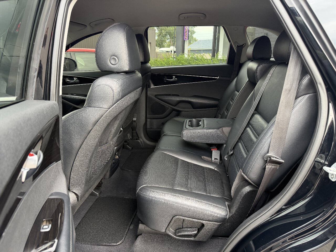 Used 2019 Kia Sorento EX FWD image 20