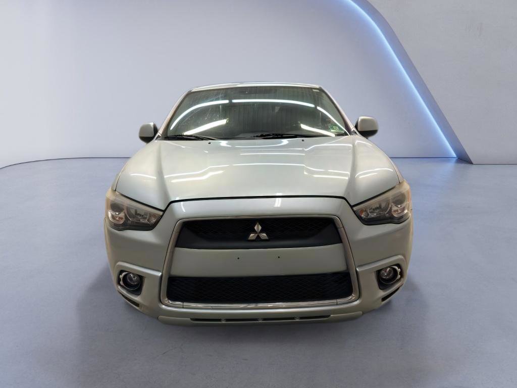 Used 2012 Mitsubishi Outlander Sport SE image 2