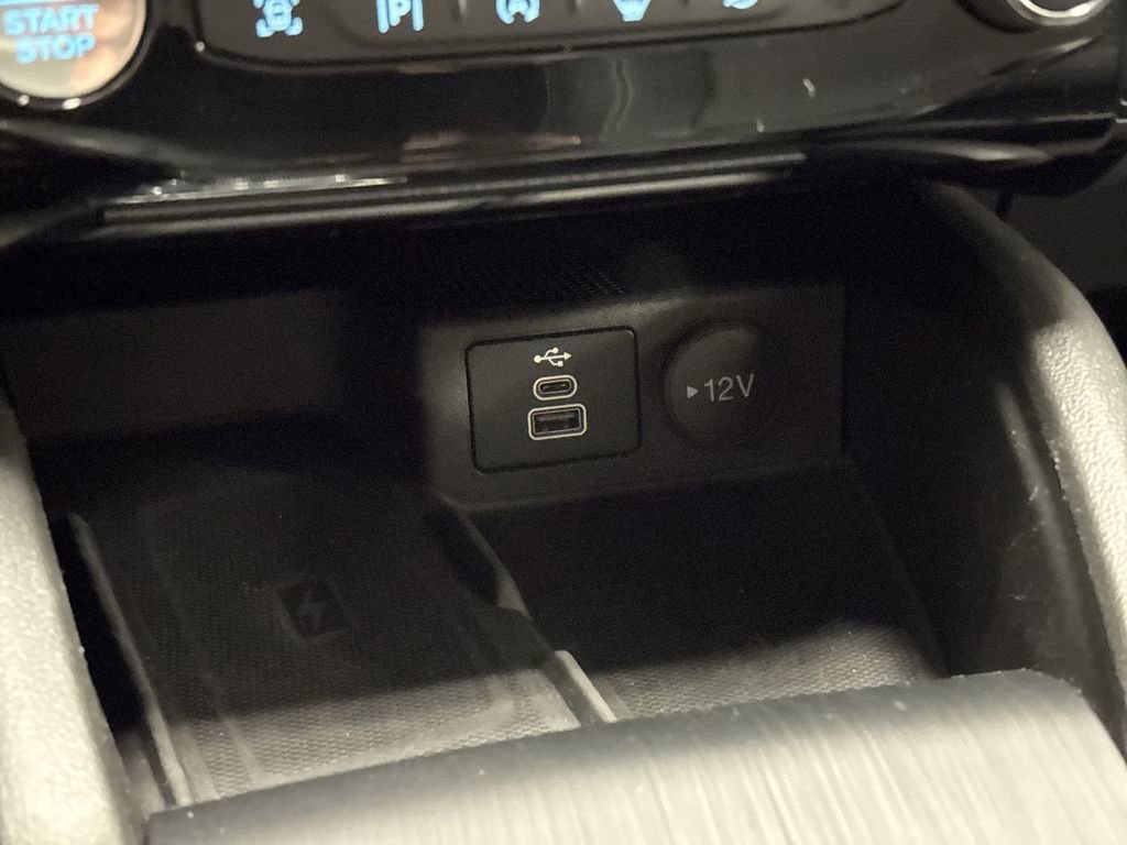 Used 2024 Ford Escape Platinum image 58