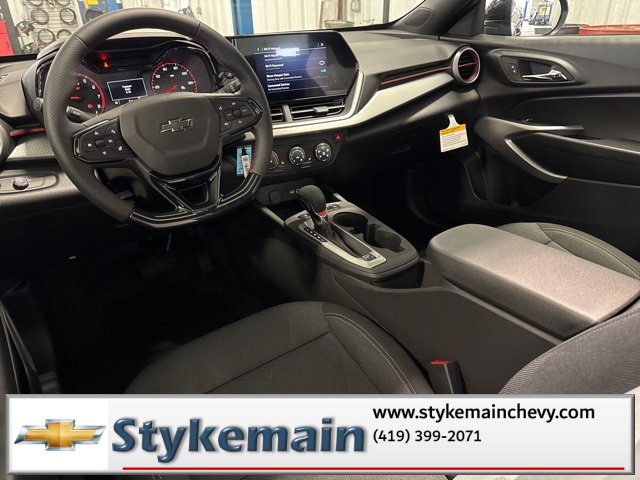 New 2026 Chevrolet Trax RS image 8