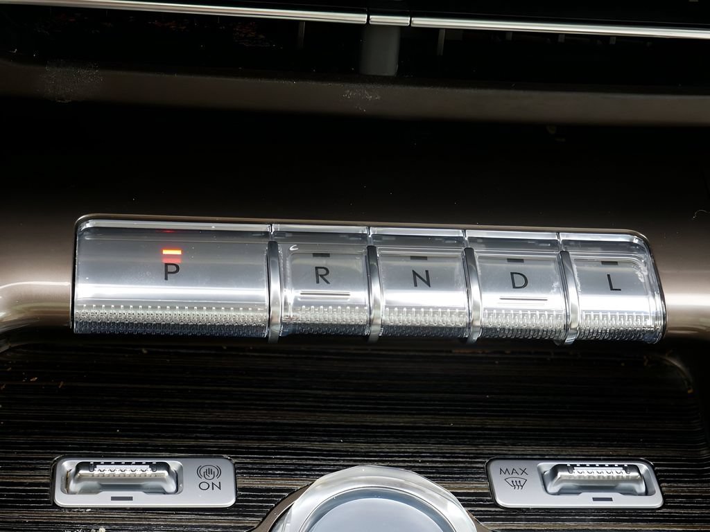 Used 2024 Lincoln Nautilus Black Label w/ Jet Appearance Package (87T) AWD/4WD image 25
