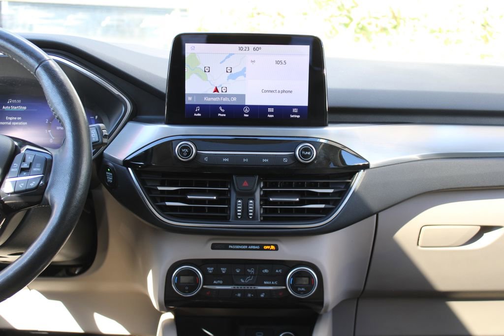 Used 2021 Ford Escape Titanium w/ Class II Trailer Tow Package image 21