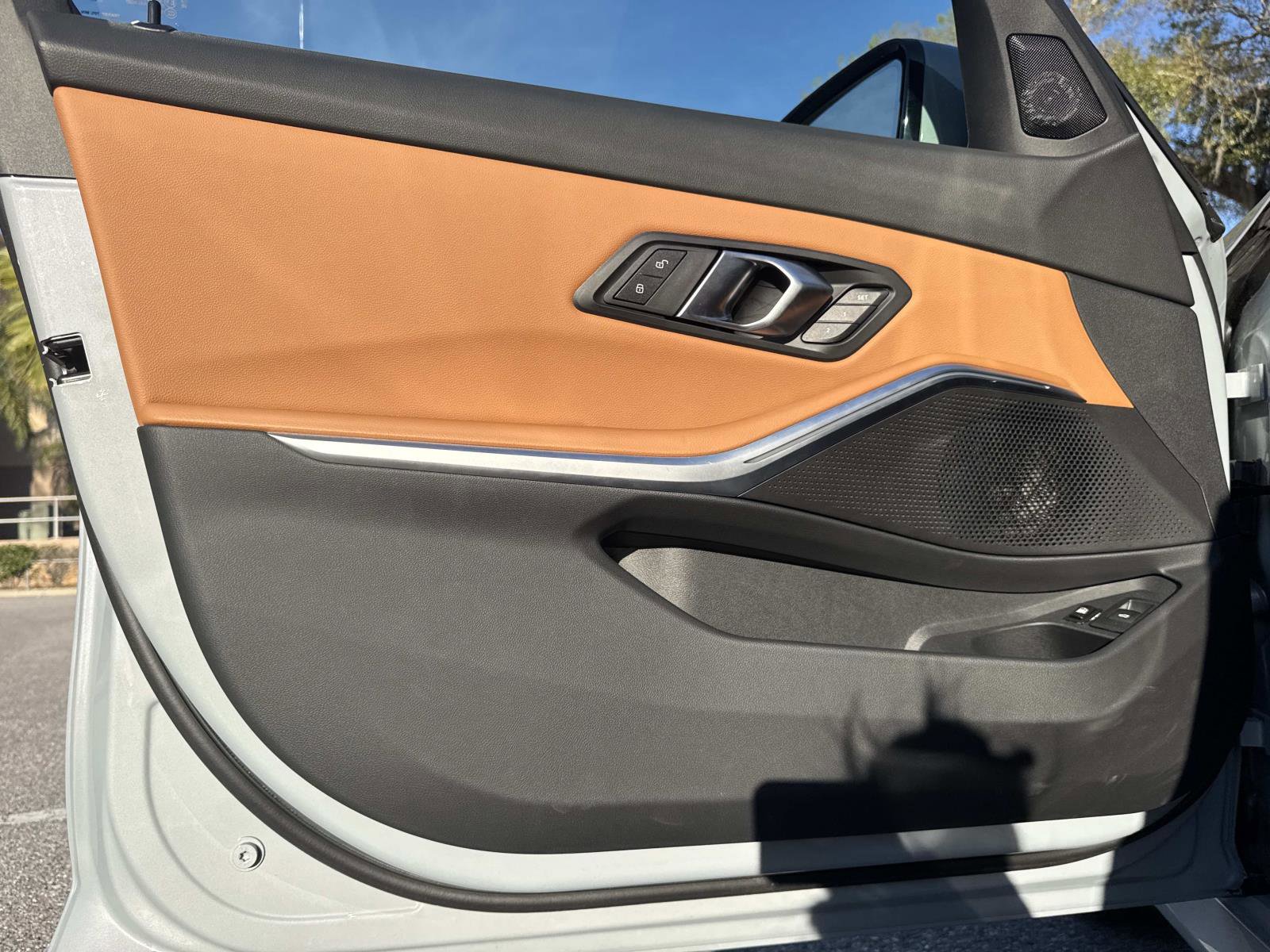 Used 2024 BMW 330e image 17