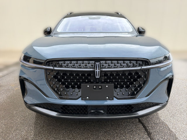 New 2026 Lincoln Nautilus Reserve w/ Jet Appearance Package AWD/4WD image 12