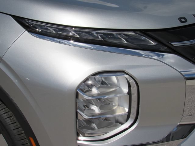 New 2026 Mitsubishi Outlander SE FWD image 10