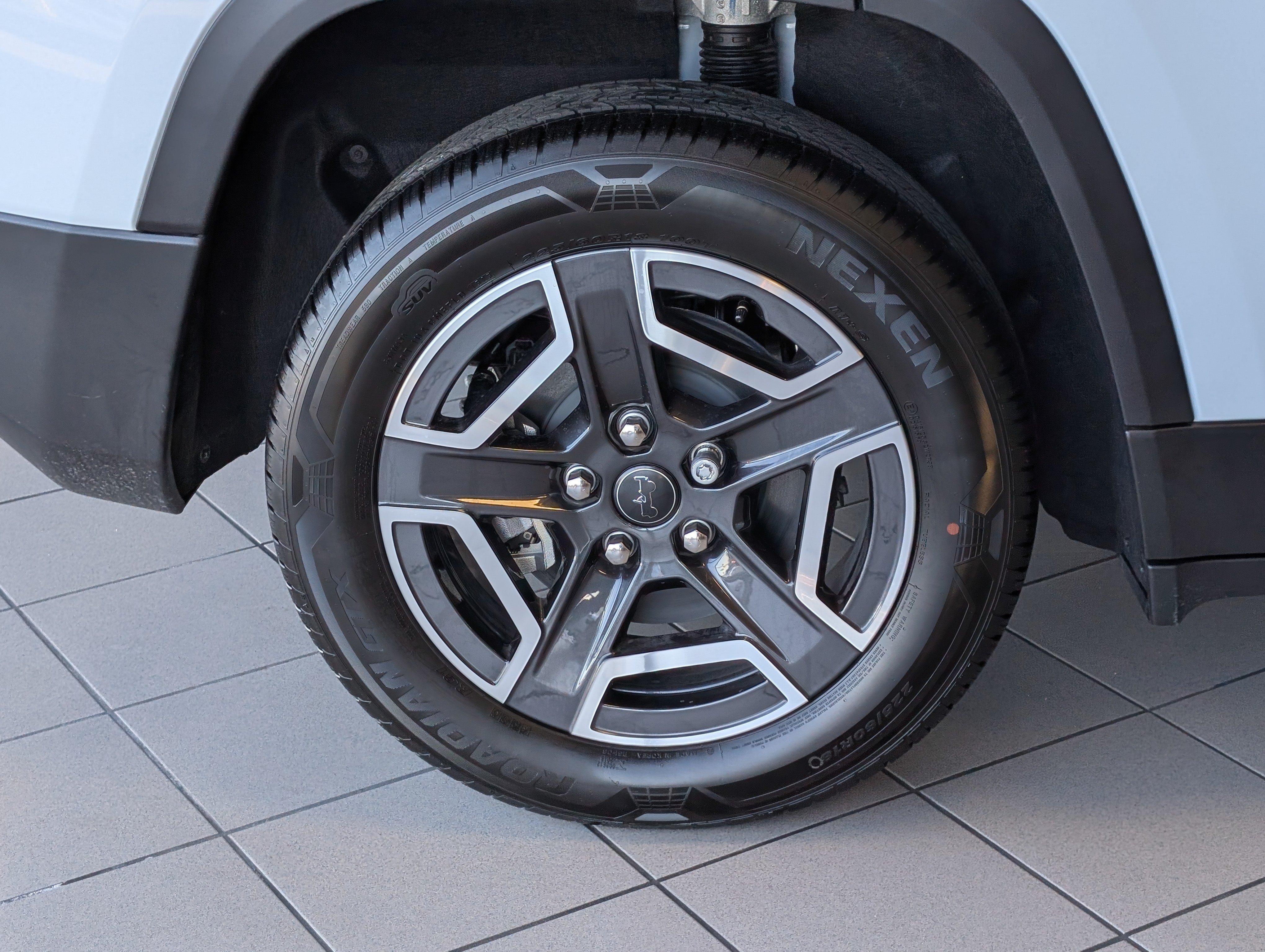 New 2026 Jeep Cherokee Laredo AWD/4WD image 9