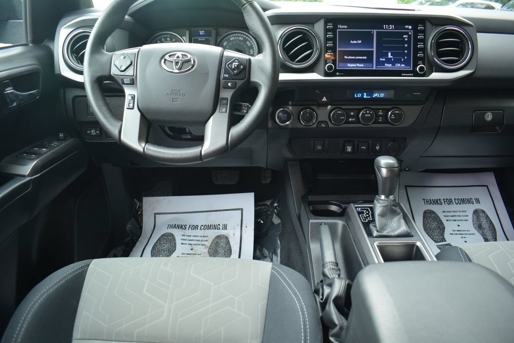 Used 2022 Toyota Tacoma TRD Off-Road AWD/4WD image 3