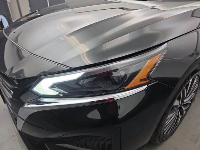 Used 2024 Nissan Altima 2.5 SV image 14