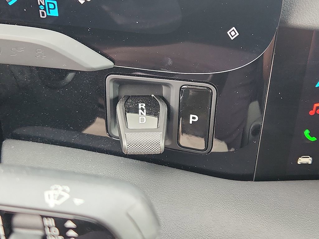 Certified 2025 Porsche Taycan image 14