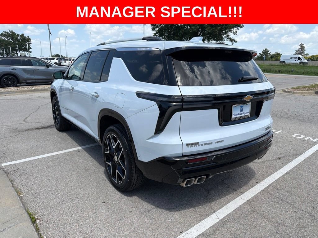 Used 2026 Chevrolet Traverse High Country AWD/4WD image 12