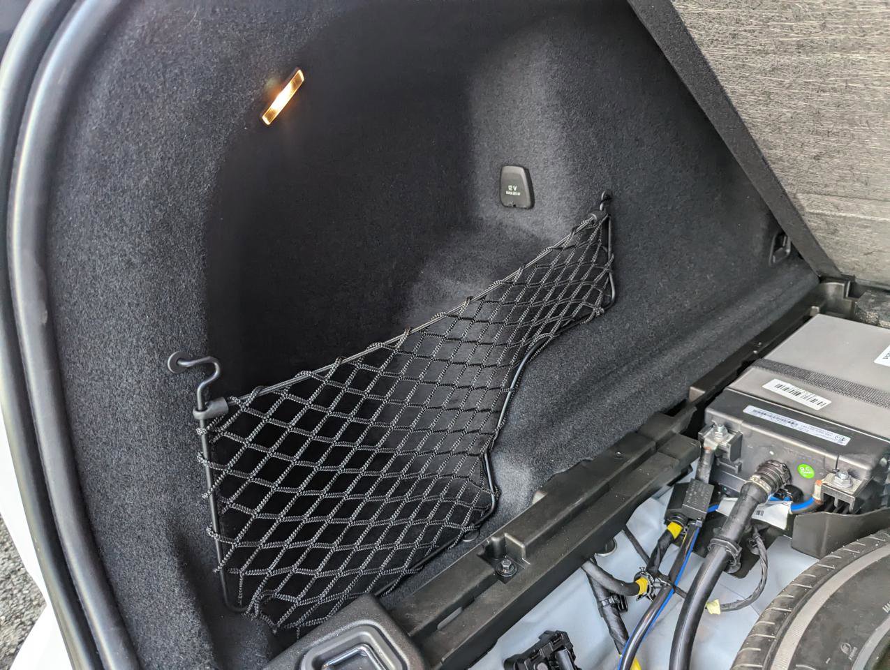 Used 2022 Volvo XC60 B5 R-Design w/ Advanced Package image 46