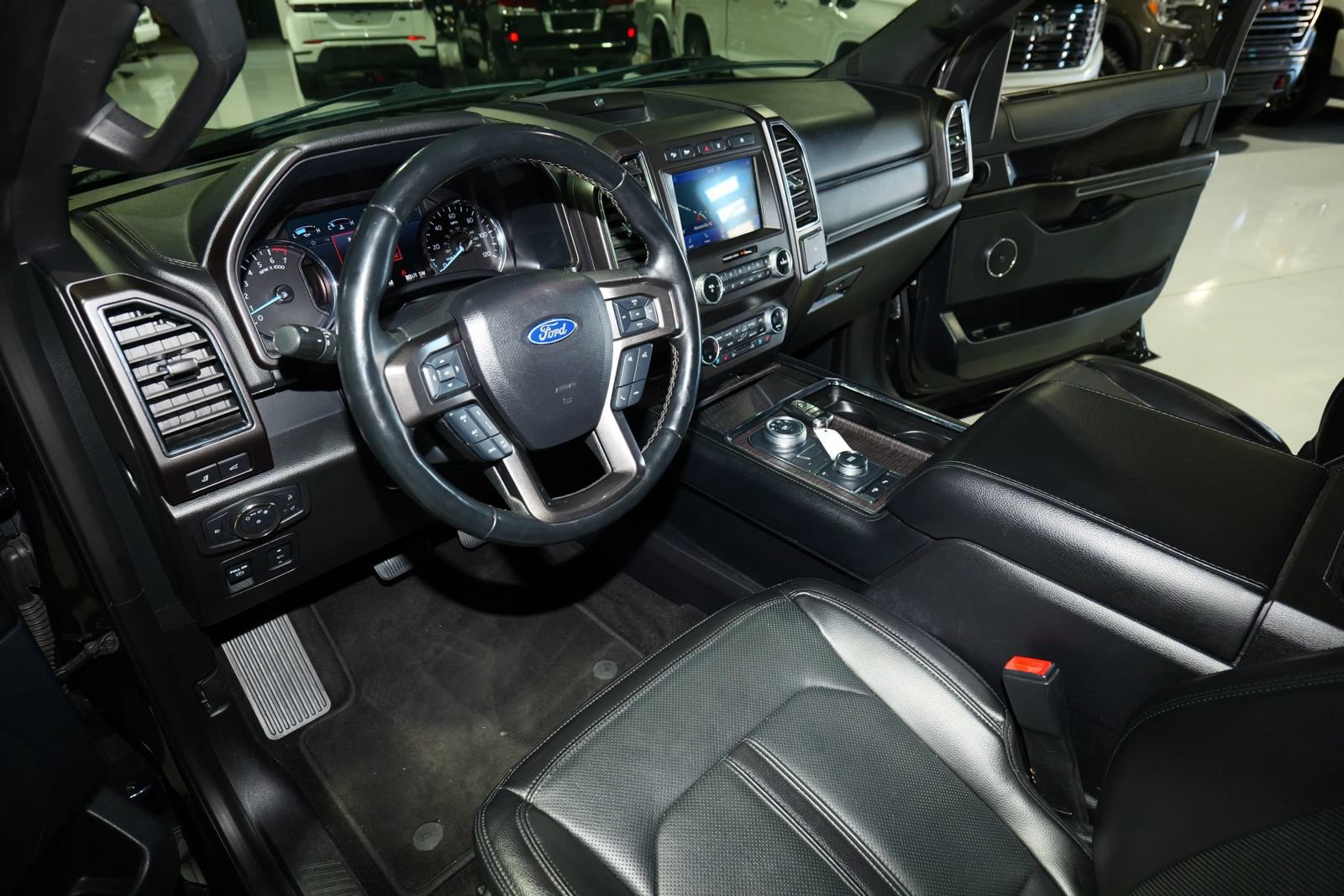 Used 2021 Ford Expedition Limited AWD/4WD image 16