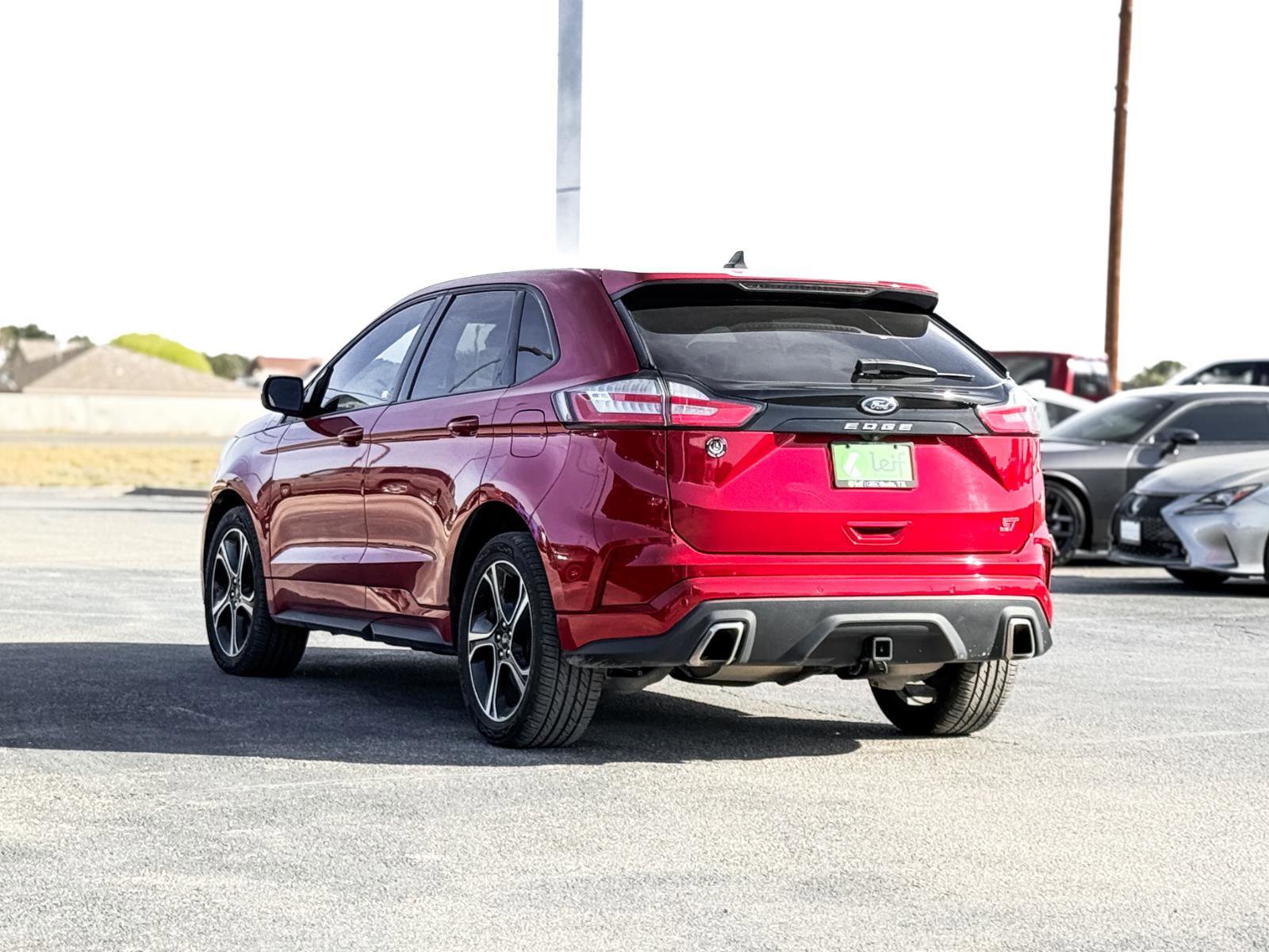 Used 2023 Ford Edge ST image 7