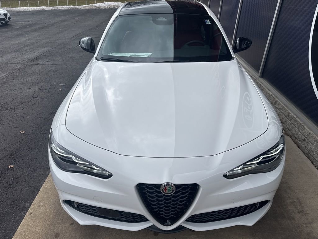New 2026 Alfa Romeo Giulia AWD image 5