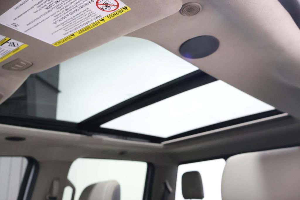 Used 2025 Ford F250 Platinum w/ Platinum Plus Package image 92