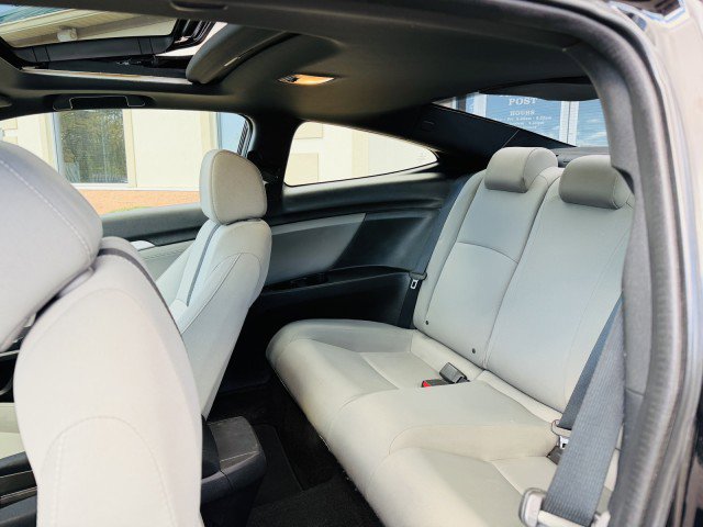 Used 2019 Honda Civic EX image 6