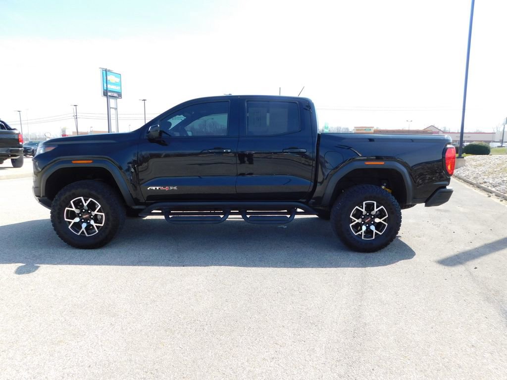 Used 2023 GMC Canyon AT4X image 9