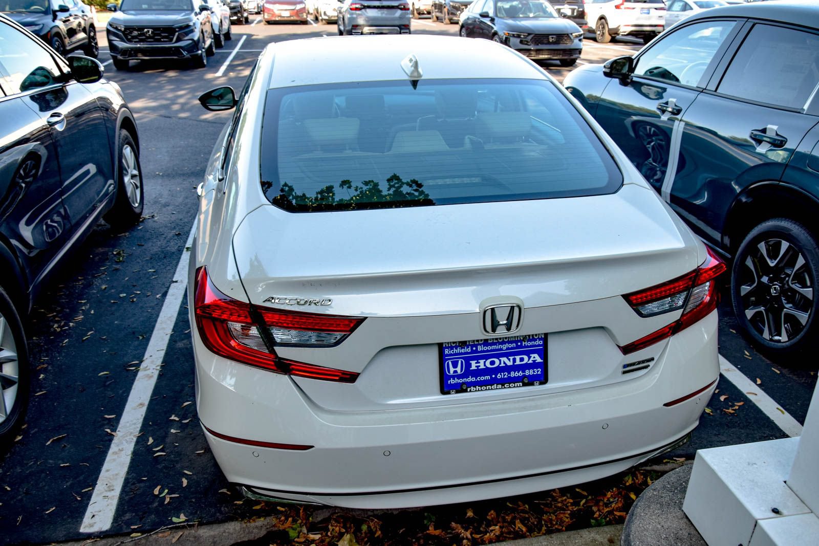 Used 2019 Honda Accord Touring image 17
