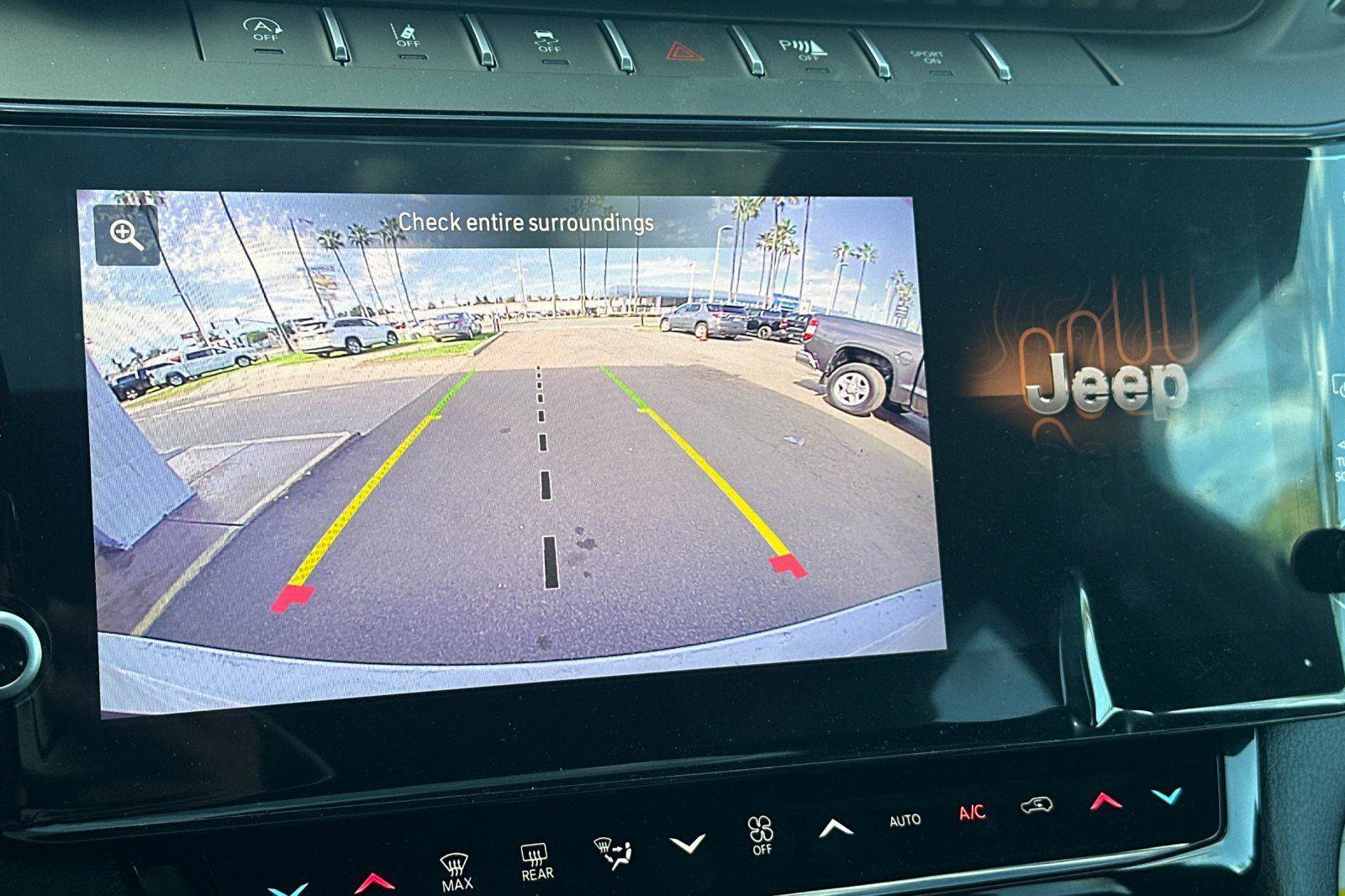 New 2026 Jeep Grand Cherokee Altitude image 18