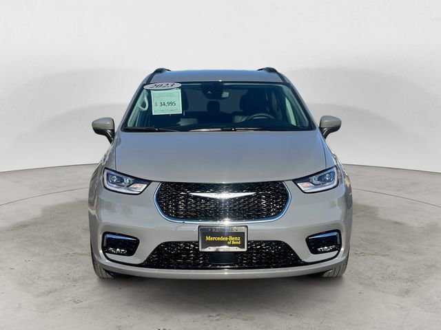 Used 2023 Chrysler Pacifica Touring-L AWD/4WD image 8