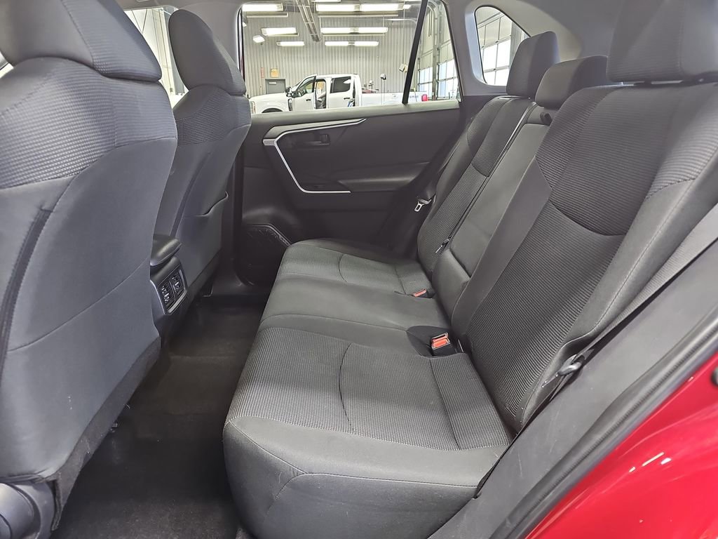 Used 2024 Toyota RAV4 LE AWD/4WD image 13