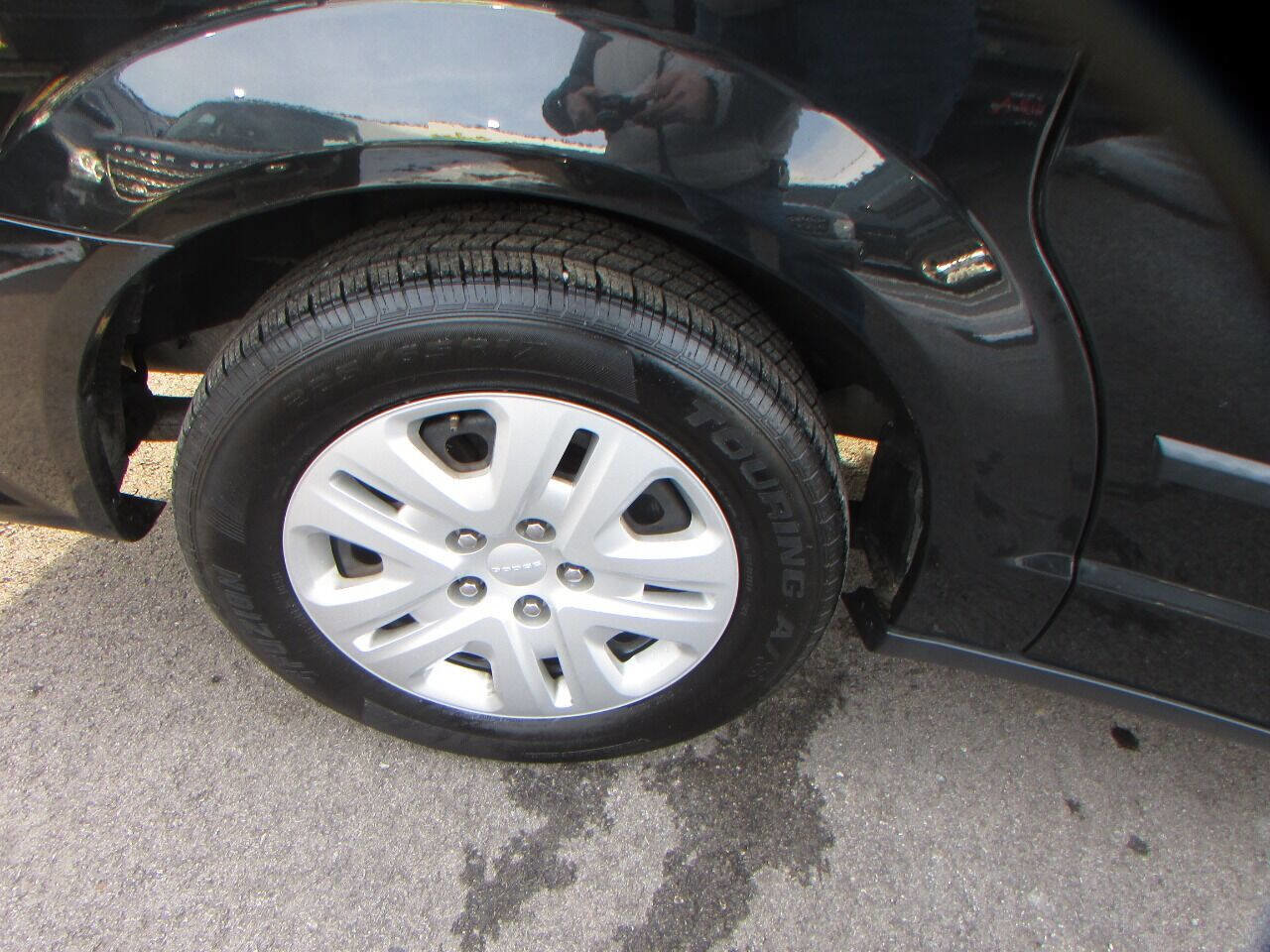 Used 2013 Dodge Grand Caravan American Value Package image 22