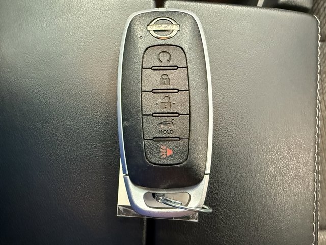 Used 2024 Nissan Rogue SV image 27