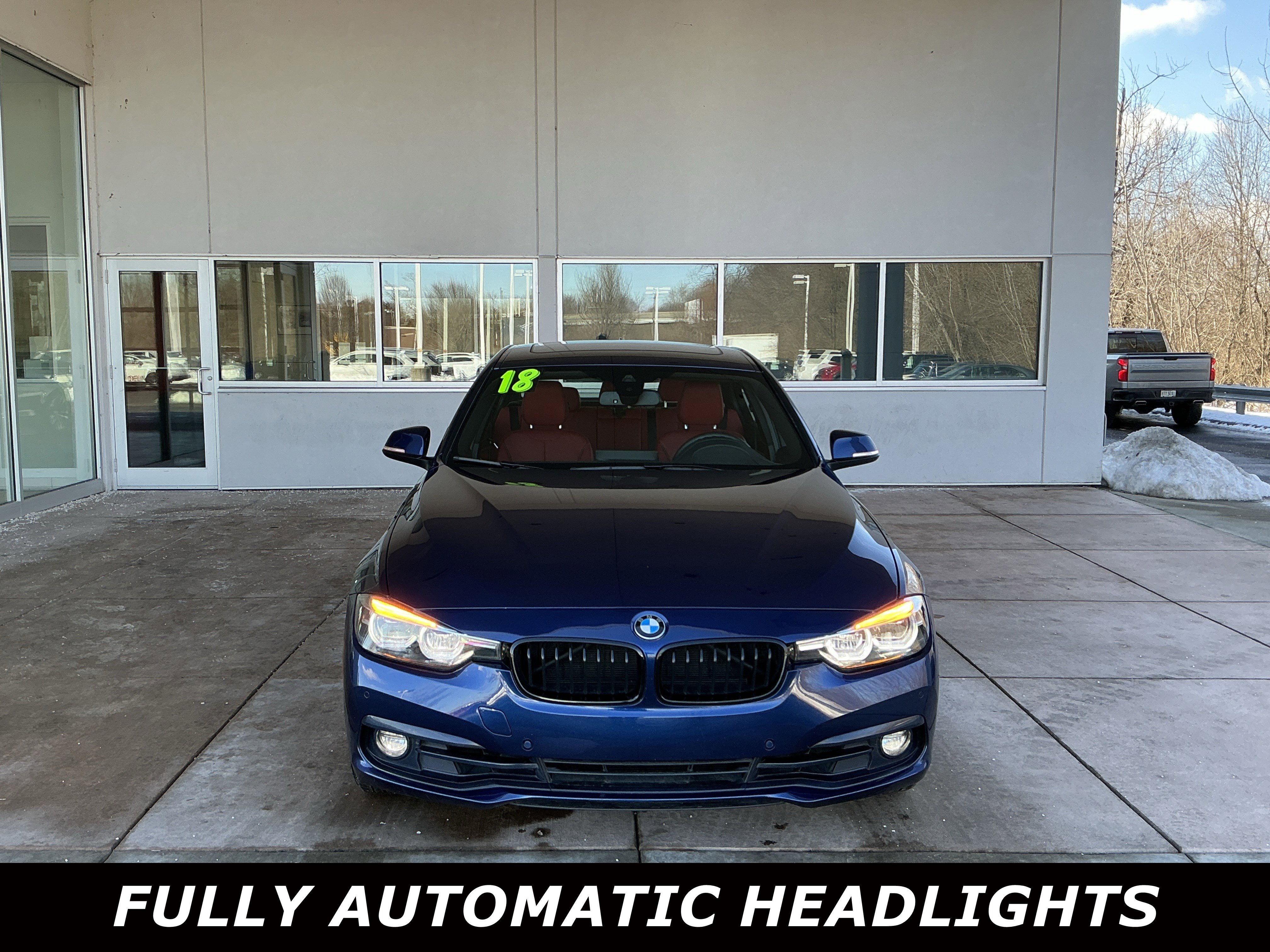 Used 2018 BMW 330i xDrive Sedan w/ Premium Package image 2