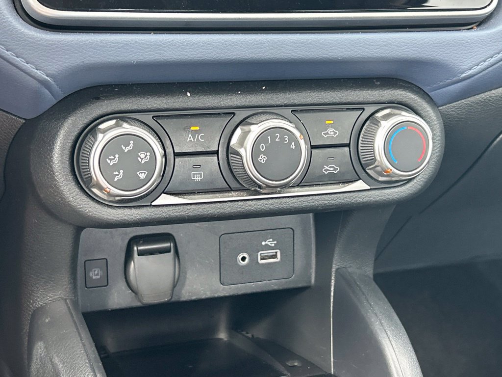 Used 2024 Nissan Versa SV FWD image 32