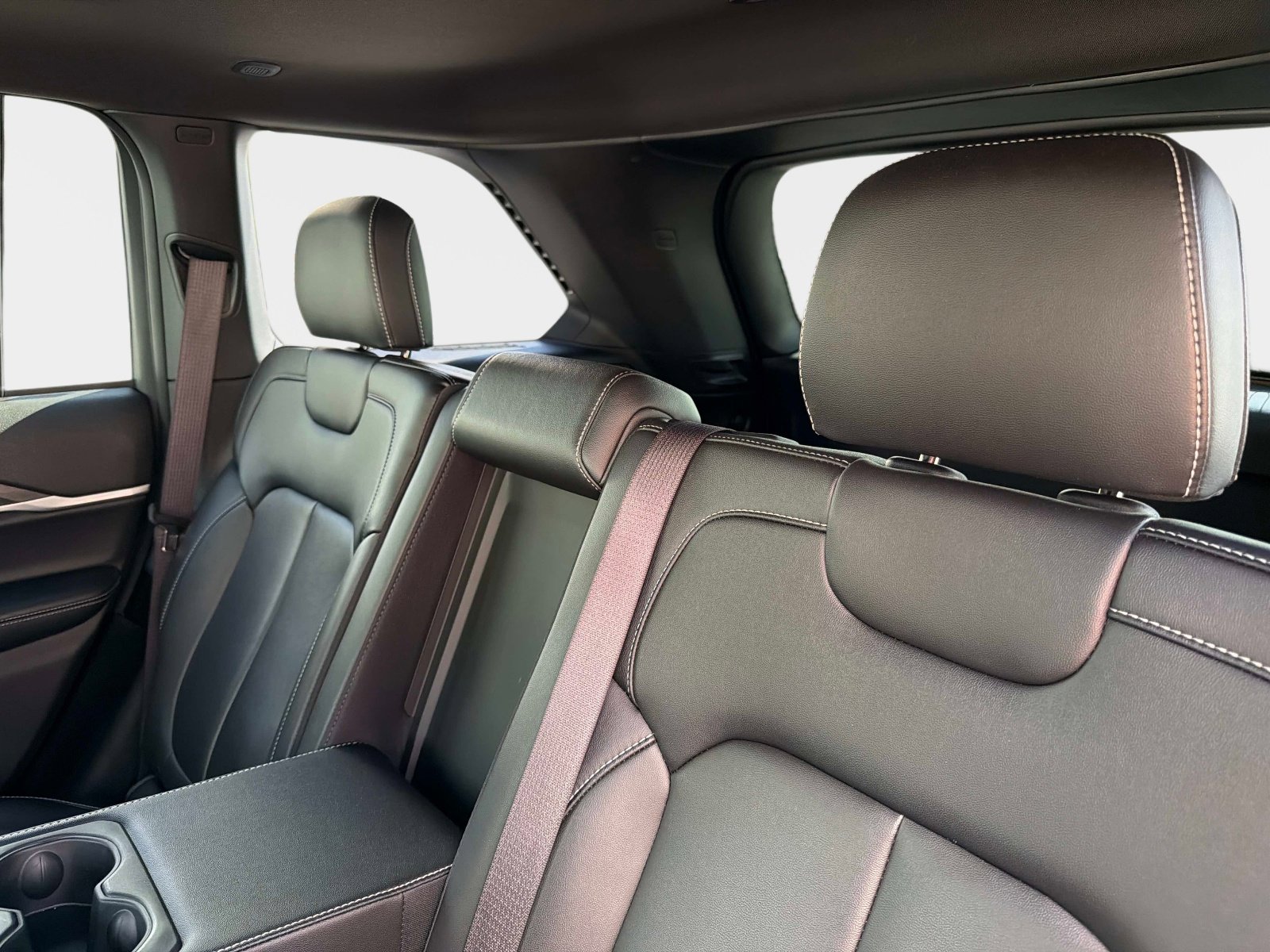 Used 2025 Jeep Grand Cherokee Limited 4xe image 32